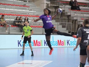 Geçen Yılın Şampiyonu Kastamonu Belediyespor, Lige Galibiyetle Başladı