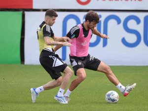 Beşiktaş, Kondisyon Ve Taktik Çalıştı