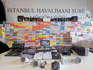 İ̇stanbul Havalimanı’nda 26 Milyon Lira Değerinde Kaçak Ürün Ele Geçirildi