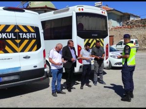 Aksaray’da Trafik Jandarmasından Okul Servislerine Sıkı Denetim