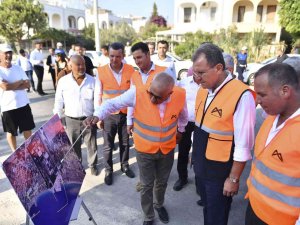 Seçer: "Rahat Ve Konforlu Yollar İçin Pist Gibi Yollar Yapıyoruz"