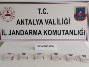 Jandarmanın Yakaladığı Şahsın Üzerinden Metamfetamin Çıktı