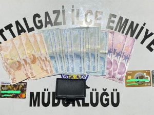 Çaldığı Kredi Kartını Kullanınca Yakalandı