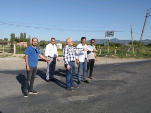 Burhaniye’de Denetko Yolu Yenileniyor