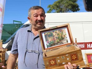 Ahiliğin Merkezine İlçe Belediyeleri Yöresel Ürünleri İle Çıkarma Yaptı