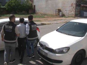 Sultanbeyli’de ’Zincir’ Operasyonunda Depo Baskını: 3 Gözaltı