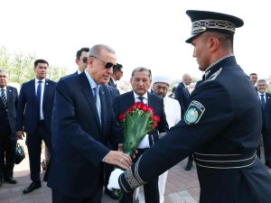 Cumhurbaşkanı Erdoğan, Hz. Hızır Türbesi’ni Ziyaret Etti