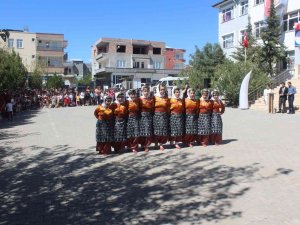 Kahta’da İ̇lköğretim Haftası Kutlandı