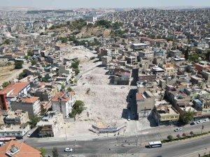 Boğaziçi Bulvarı 2’nci Etap Yol Açma Çalışmalarını Aralıksız Sürdürüyor.