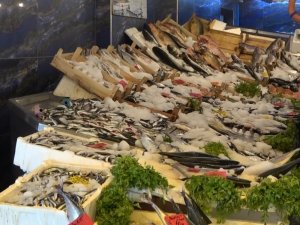 Av Yasağı Sonrası Tezgahlarda Balık Bolluğu