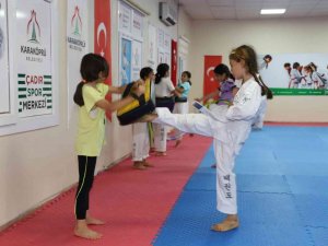 Karaköprü’de Spor Kursları Devam Ediyor