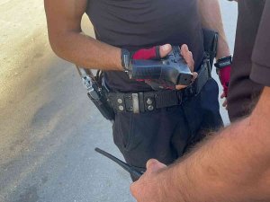 Şüpheli Şahsın Üzerinden Silah Ele Geçirildi