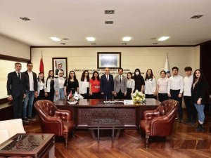 Lise Mezunu Öğrencilere Ulaşım Desteği Bu Yılda Devam Edecek