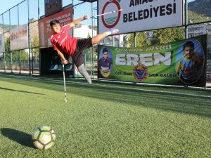 Kazada Ayağını Kaybeden Eren Bulut, Milli Forma Hayalinin Peşinden Koşuyor