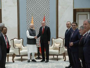 Cumhurbaşkanı Erdoğan, Hindistan Başbakanı Modi İle Görüştü