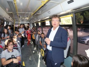 Başkan Arslan Öğrencilerin Ulaşım Sorununu Çözdü