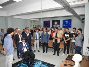 Meslek Lisesinde Sanal Gerçeklik Eğitim Sınıfı Açıldı