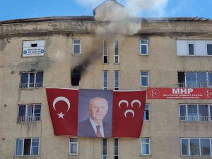 Mhp Hakkari İ̇l Başkanlığında Yangın