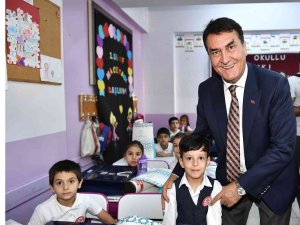 Başkan Dündar, Öğrencileri Yalnız Bırakmadı