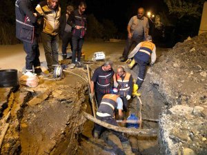 Halkın Susuz Kalmaması İçin 17 Saat Çalıştılar