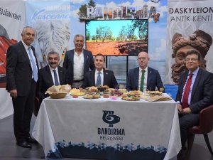 Yenikapı’da Bandırma Rüzgarı Esti