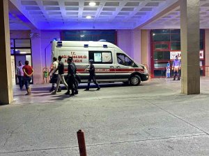 Diyarbakır’da Kozmetik Fabrikasında 3 Ayda İkinci Yangın: 10 Kişi Dumandan Etkilendi