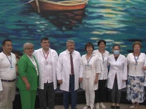 Kazakistanlı Hekimler, Türkiye’de Aldıkları Eğitim Sonrası Sertifikalarına Kavuştu