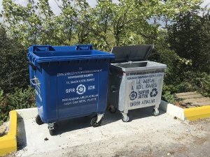 Hibe Desteği İle Alınan Çöp Konteynerlerı Hizmete Sunuldu