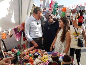 Zeytinburnu’nda Kadınların El Emeği Kazanca Dönüşüyor