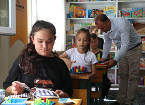 Atıl Durumdaki Okulu Köydeki Öğrenciler İçin Eğitim Merkezi Haline Getirdi