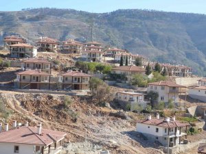 Antalya’da Orman Yangını Sonrası Devlet Adeta Yeni Bir Köy İnşa Etti