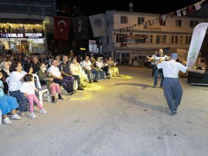 ’Köy Bizim Şenlik Bizim’ Etkinliği Çocuklara Ve Ailelere Keyifli Bir Akşam Yaşattı
