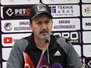 Taner Taşkın: “Çok Gol Yiyoruz Ama Bir Fazlasını Atmayı Başarabiliyoruz”
