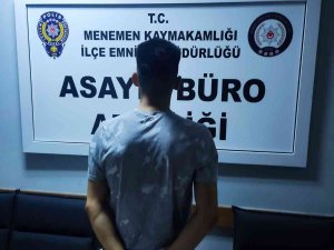 İ̇zmir’de Husumetli Olduğu Genci Bıçaklayarak Öldürdü