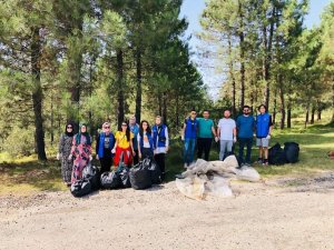 Bir Ton Çöp Topladılar