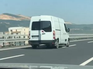 Otobanda Tehlikeli Yolculuk Kamerada