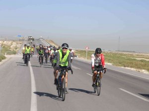 Konya’da Bisiklet Sürücüleri Tarihe Pedal Çevirdi