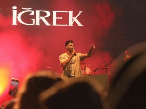 Gastroantep Festivali’nin Üçüncü Gününde Emir Can İ̇ğrek Sahne Aldı
