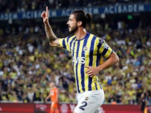Spor Toto Süper Lig: Fenerbahçe: 3 - Corendon Antalyaspor: 0 (İ̇lk Yarı)