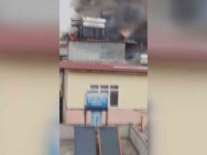 Odunlukta Çıkan Yangın Korkuttu