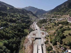 Yeni Zigana Tüneli 2023 Yılı İçerisinde Hizmete Girecek