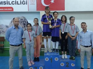 Yeşilaylı Çocukların Masa Tenisi Turnuvasında Başarı Kazandı