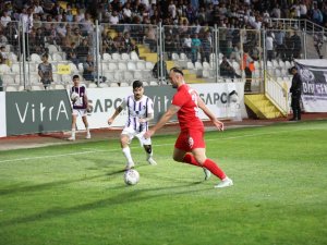 Afyonspor Sahadan 3 Puanla Ayrıldı
