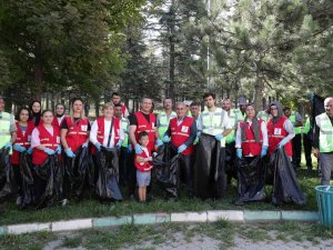 Başkan Işık, Etkinliğe Katılarak Çevre Temizliğine Dikkat Çekti