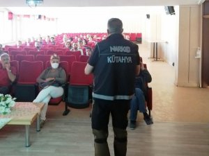Kütahya’da “En İ̇yi Narkotik Polisi Anne” Projesi