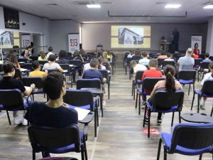 Geleceğin Müzisyenleri Hünerlerini Sergiledi