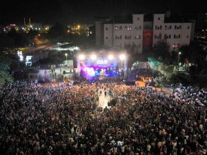 Çarşamba’da Unutulmaz Gece: Akülü Araç Teslimi Ve Koray Avcı Konseri