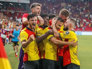 Göztepe Evinde İlk 3 Puanını Aldı