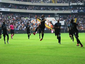 Süper Lig’de Milli Araya Adana Demirspor Lider Girdi