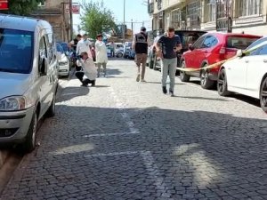 Fatih’te Polise Silahlı Saldırı: 2 Polis Yaralandı